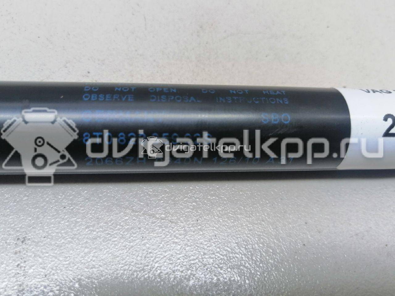 Фото Амортизатор капота  8T0823359 для Audi A5 / A4 {forloop.counter}}