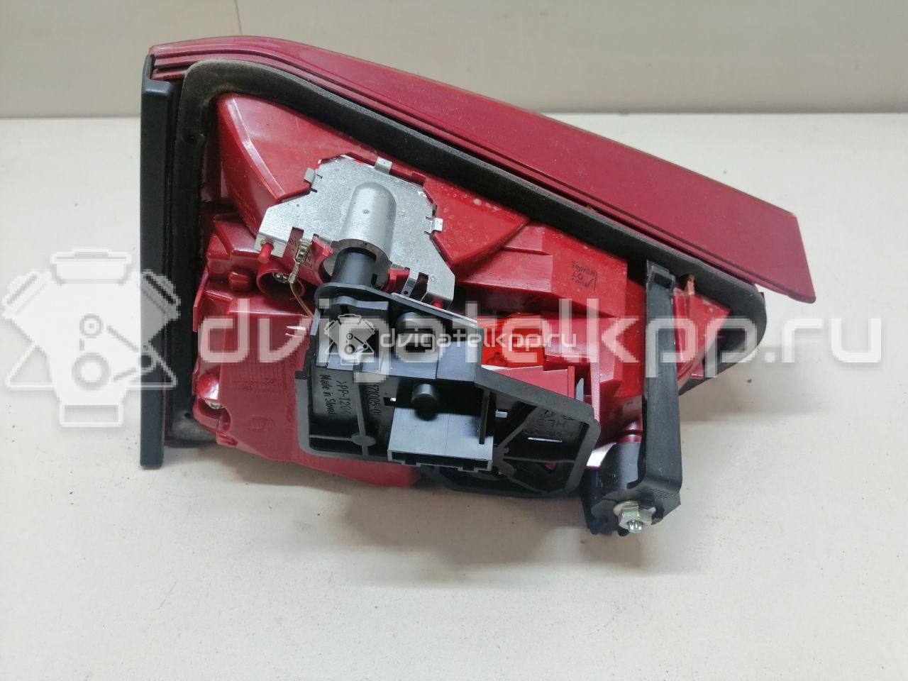 Фото Фонарь задний внутренний левый  8K5945093B для Audi A4 {forloop.counter}}