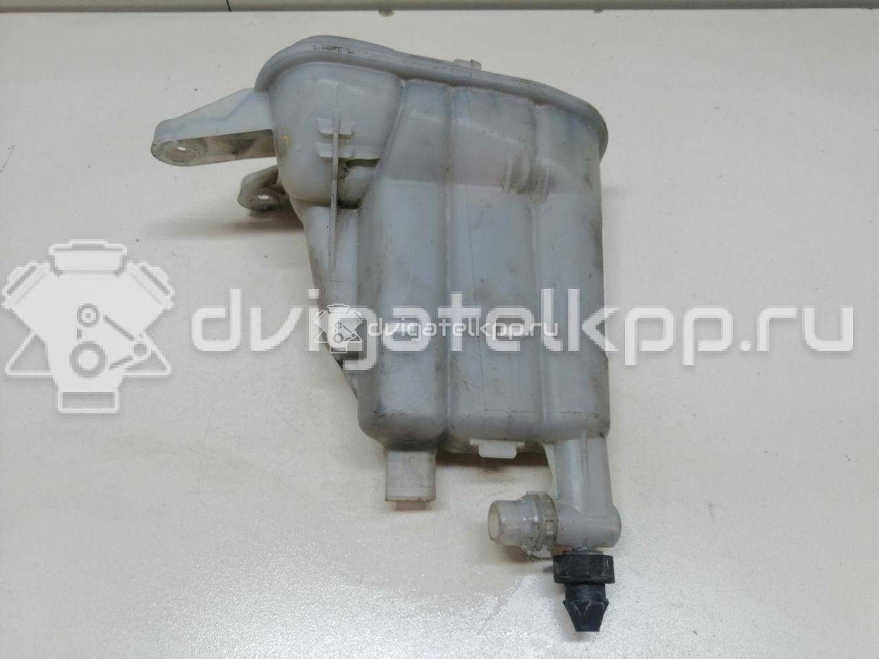 Фото Бачок расширительный  8K0121403G для audi A4 [B8] {forloop.counter}}