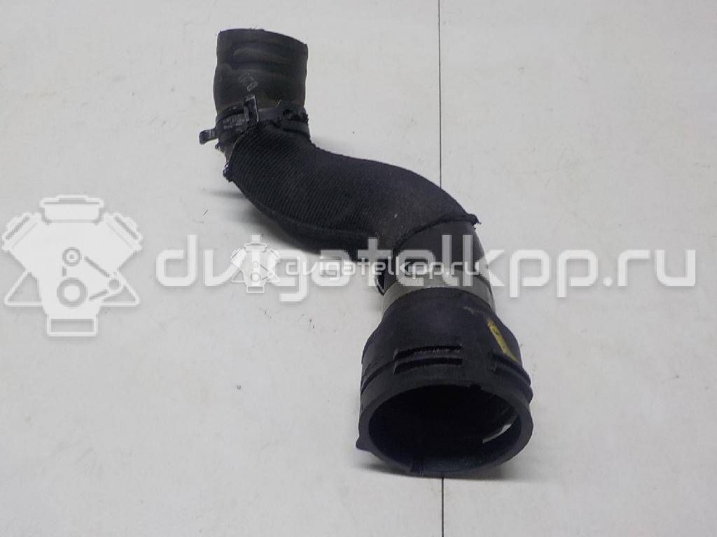 Фото Патрубок радиатора  8k0121051c для audi A4 [B8] {forloop.counter}}