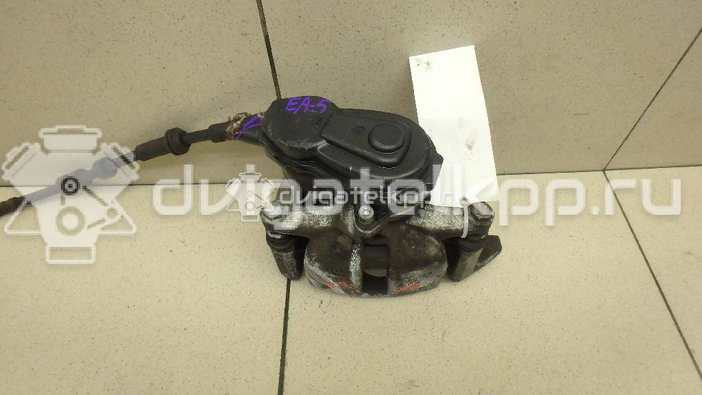 Фото Суппорт тормозной задний правый  8K0615404E для Audi A5 / A4 / Q5 {forloop.counter}}
