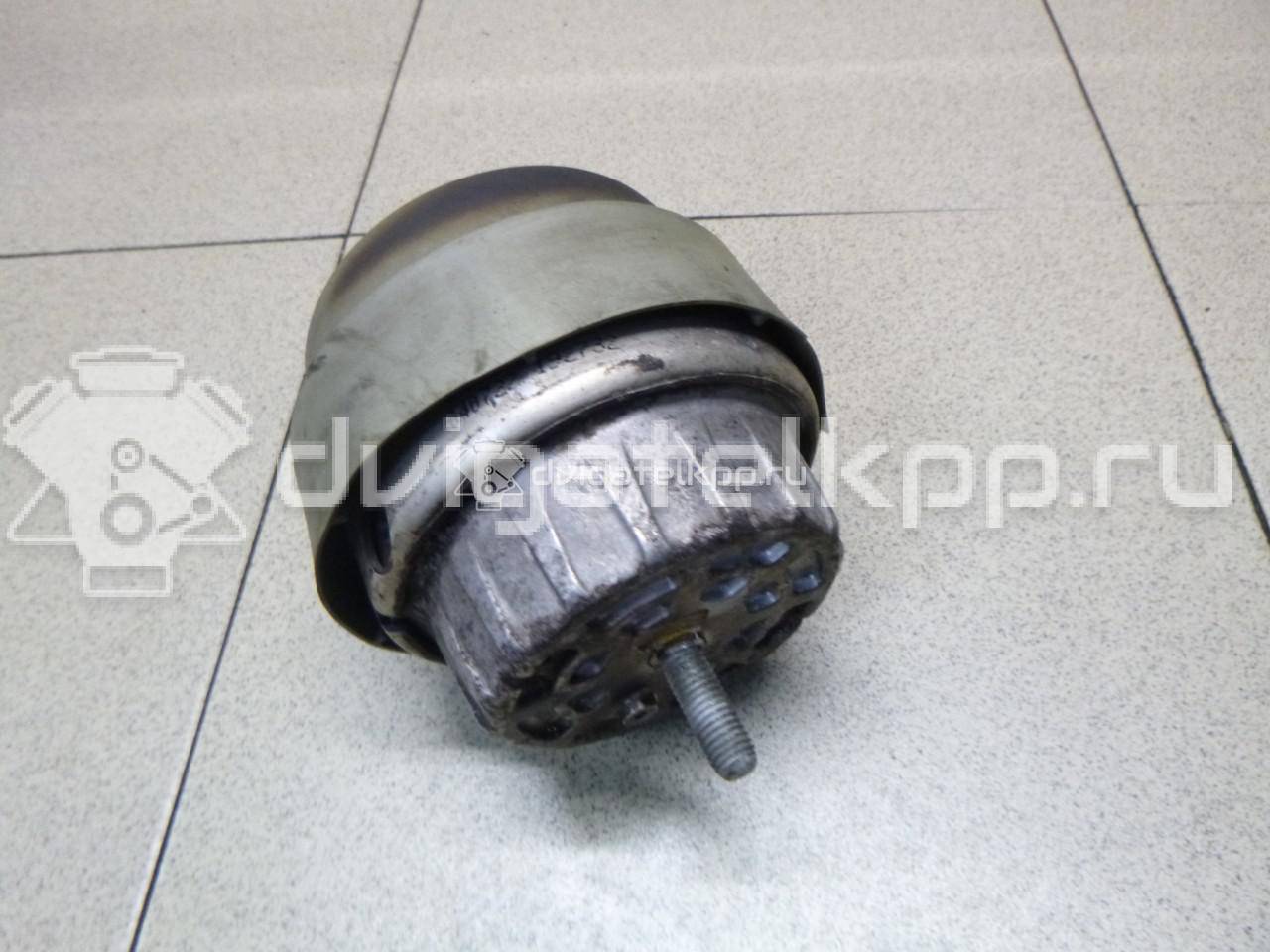 Фото Опора двигателя правая  4F0199382 для Audi A6 {forloop.counter}}