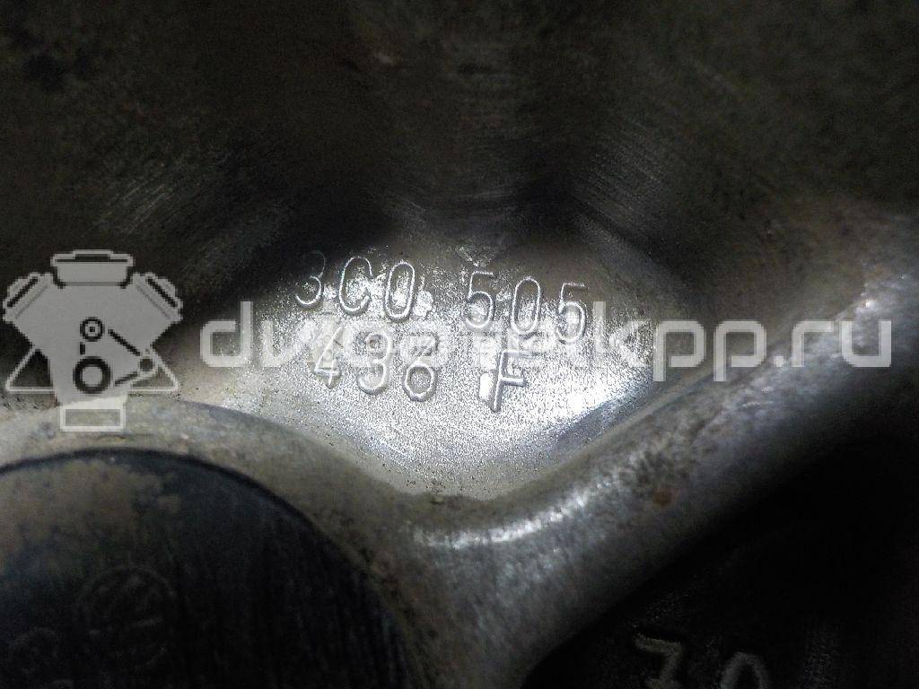 Фото Кулак поворотный задний правый  3C0505434K для Audi Tt / Q3 8U {forloop.counter}}