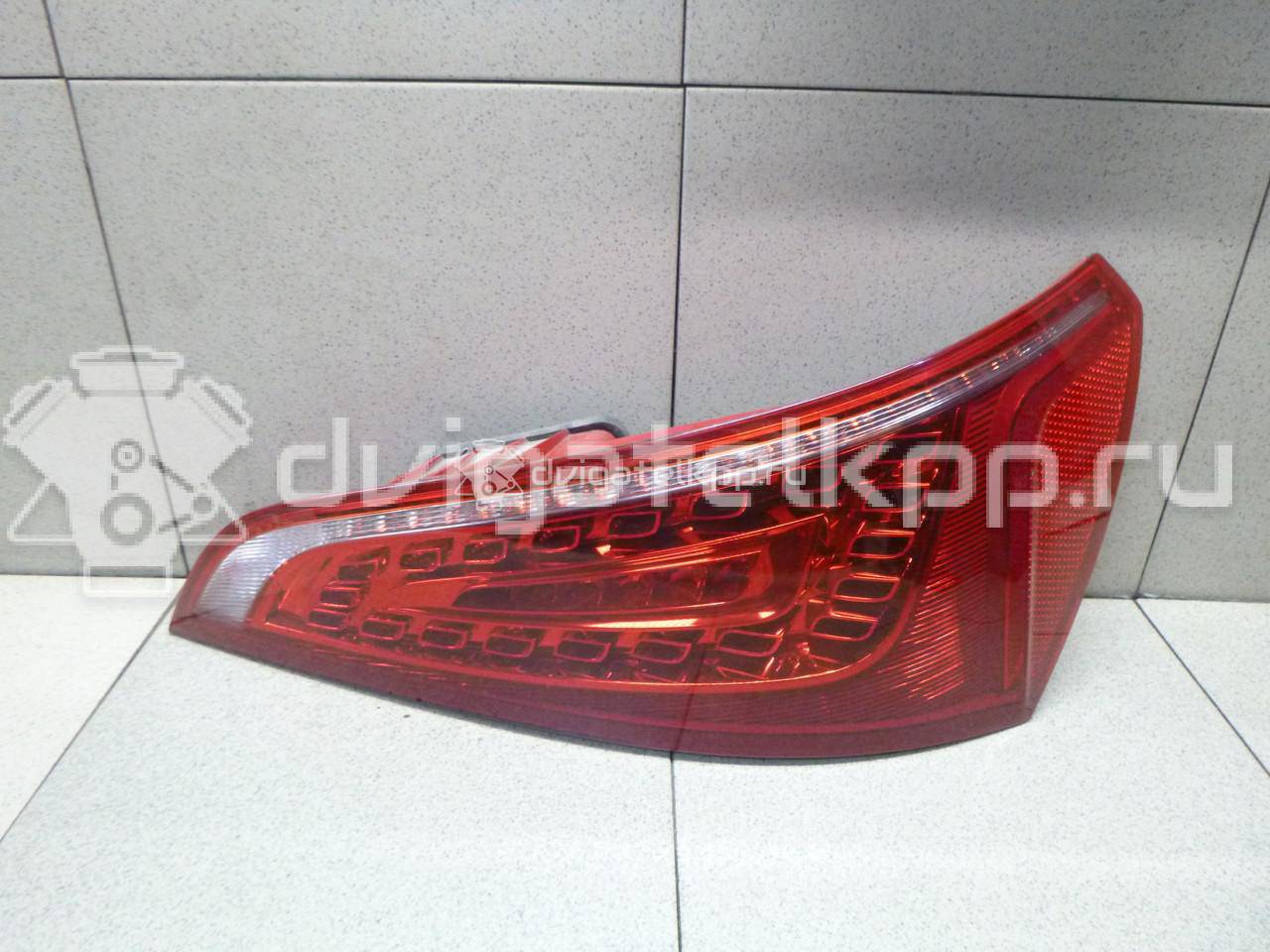 Фото Фонарь задний правый  8r0945094a для Audi Q5 {forloop.counter}}