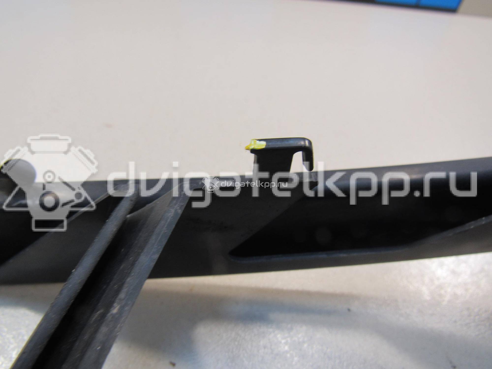 Фото Решетка в бампер правая  4L080768201C для Audi Q7 {forloop.counter}}