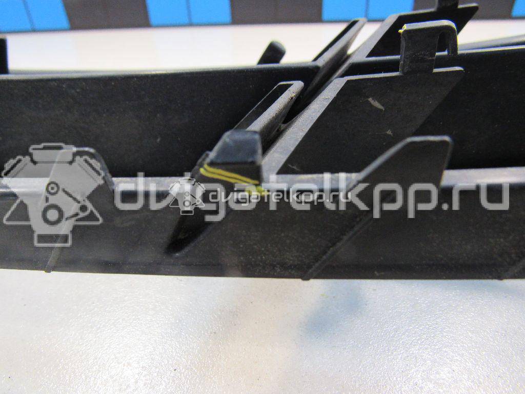 Фото Решетка в бампер правая  4L080768201C для Audi Q7 {forloop.counter}}