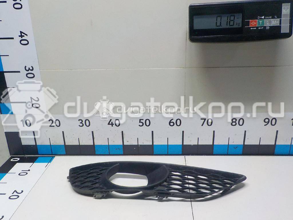 Фото Решетка в бампер правая  4L0807676C01C для Audi Q7 {forloop.counter}}