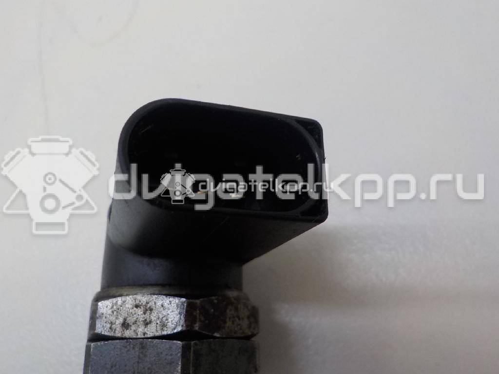 Фото Датчик давления топлива  13537787167 для Bmw 3 / 5 / 6 / 1 / 7 {forloop.counter}}