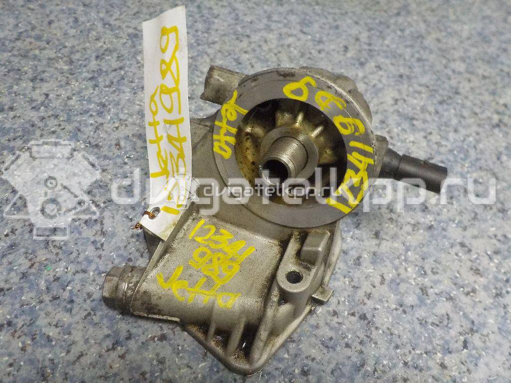 Фото Кронштейн масляного фильтра для двигателя AWM для Volkswagen / Audi 170 л.с 20V 1.8 л бензин 06A115417 {forloop.counter}}