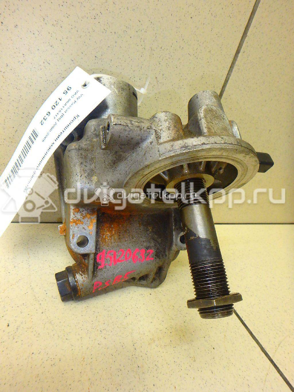 Фото Кронштейн масляного фильтра для двигателя AWM для Volkswagen / Audi 170 л.с 20V 1.8 л бензин 06A115417 {forloop.counter}}