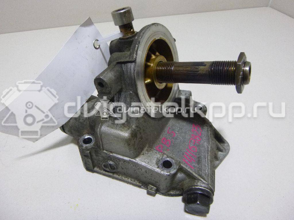 Фото Кронштейн масляного фильтра для двигателя AWM для Volkswagen / Audi 170 л.с 20V 1.8 л бензин 06A115417 {forloop.counter}}