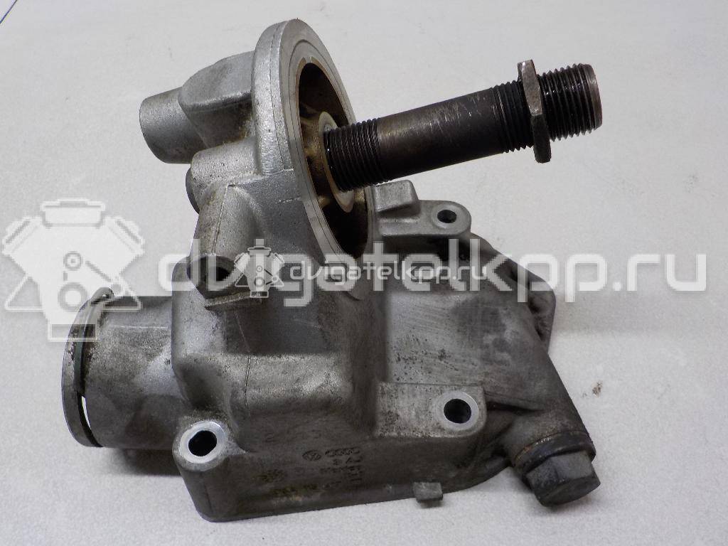 Фото Кронштейн масляного фильтра для двигателя AWM для Volkswagen / Audi 170 л.с 20V 1.8 л бензин 06A115417 {forloop.counter}}