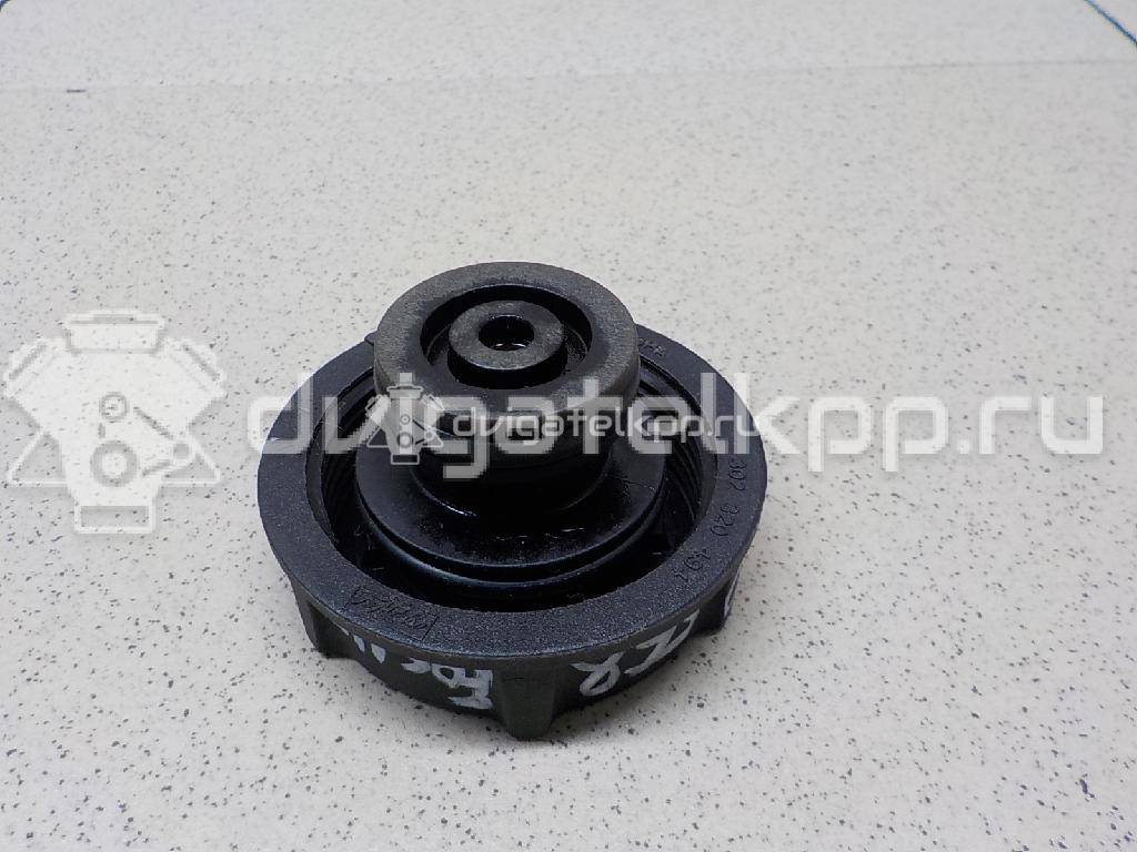 Фото Крышка расширительного бачка  1301104 для Ford Fiesta / Focus / Tourneo / C-Max / Ka {forloop.counter}}