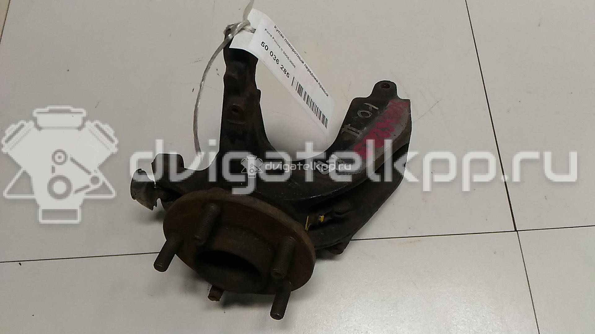 Фото Кулак поворотный передний правый  1477861 для Ford Focus {forloop.counter}}