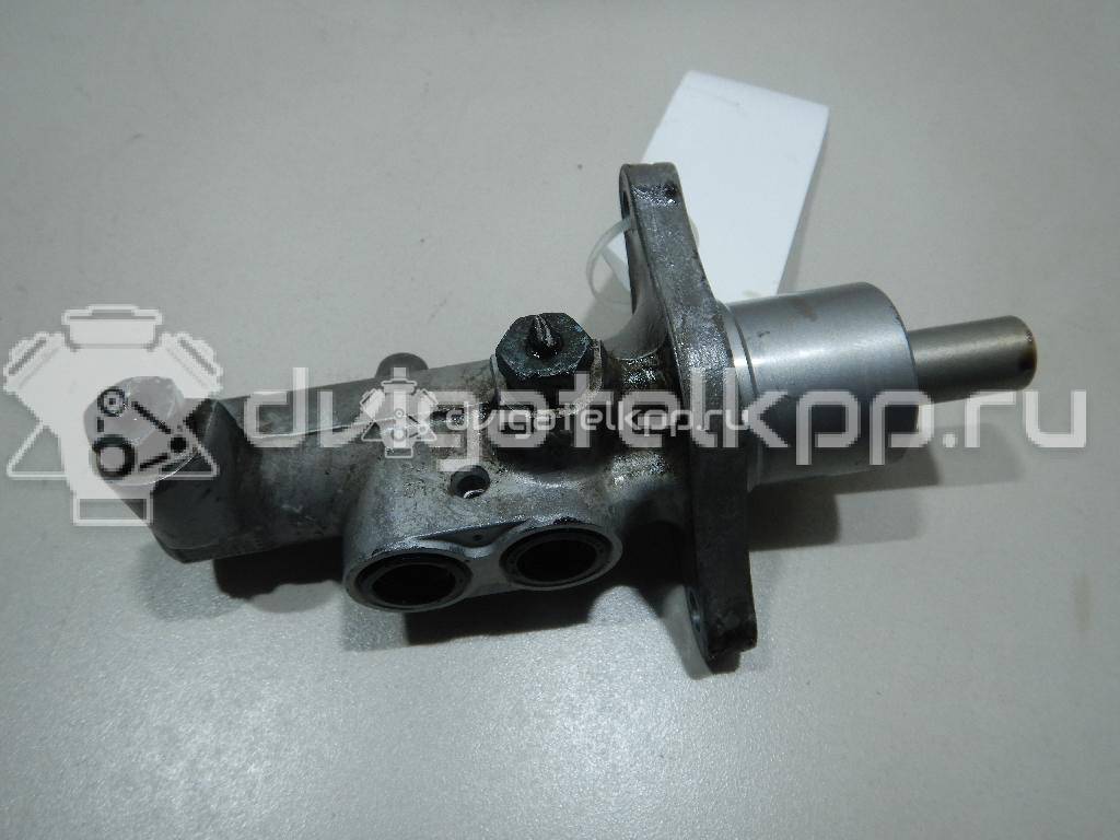 Фото Цилиндр тормозной главный  1689827 для Ford Focus / Kuga / C-Max {forloop.counter}}