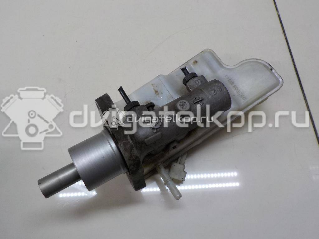 Фото Цилиндр тормозной главный  1689827 для Ford Focus / Kuga / C-Max {forloop.counter}}