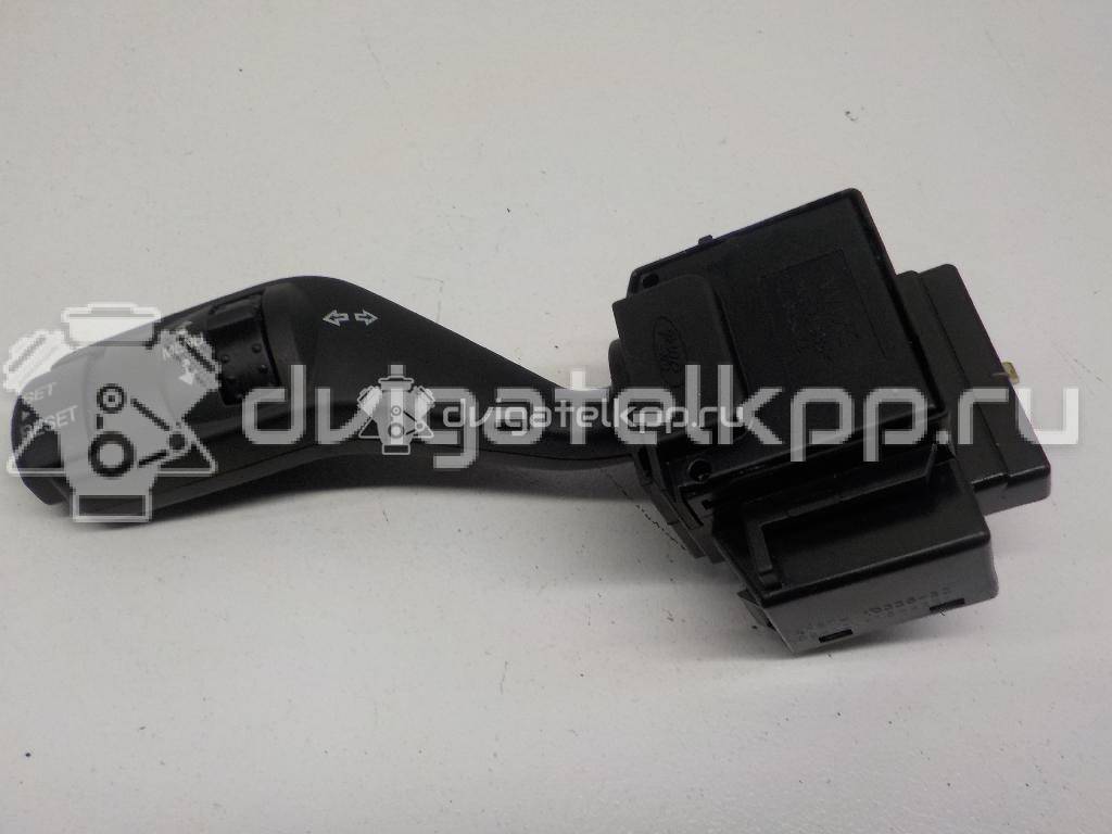 Фото Переключатель поворотов подрулевой  1362588 для Ford Focus {forloop.counter}}