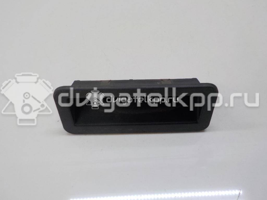 Фото Кнопка открывания багажника  1857333 для Ford Fiesta / Focus / C-Max / Galaxy / Kuga {forloop.counter}}