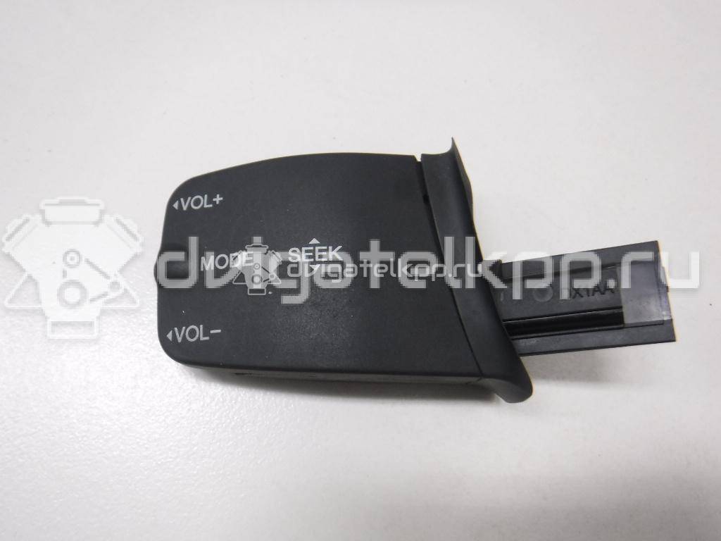Фото Переключатель подрулевой управления магнитолой  1318961 для Ford Focus / Kuga / Transit / C-Max {forloop.counter}}
