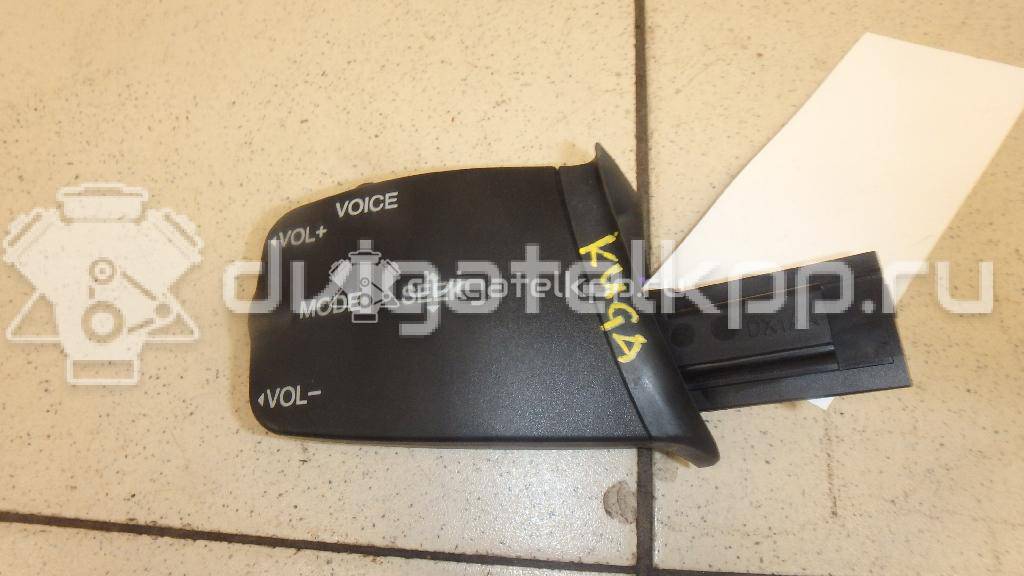 Фото Переключатель подрулевой управления магнитолой  1318965 для Ford Focus / Kuga / Transit / C-Max {forloop.counter}}