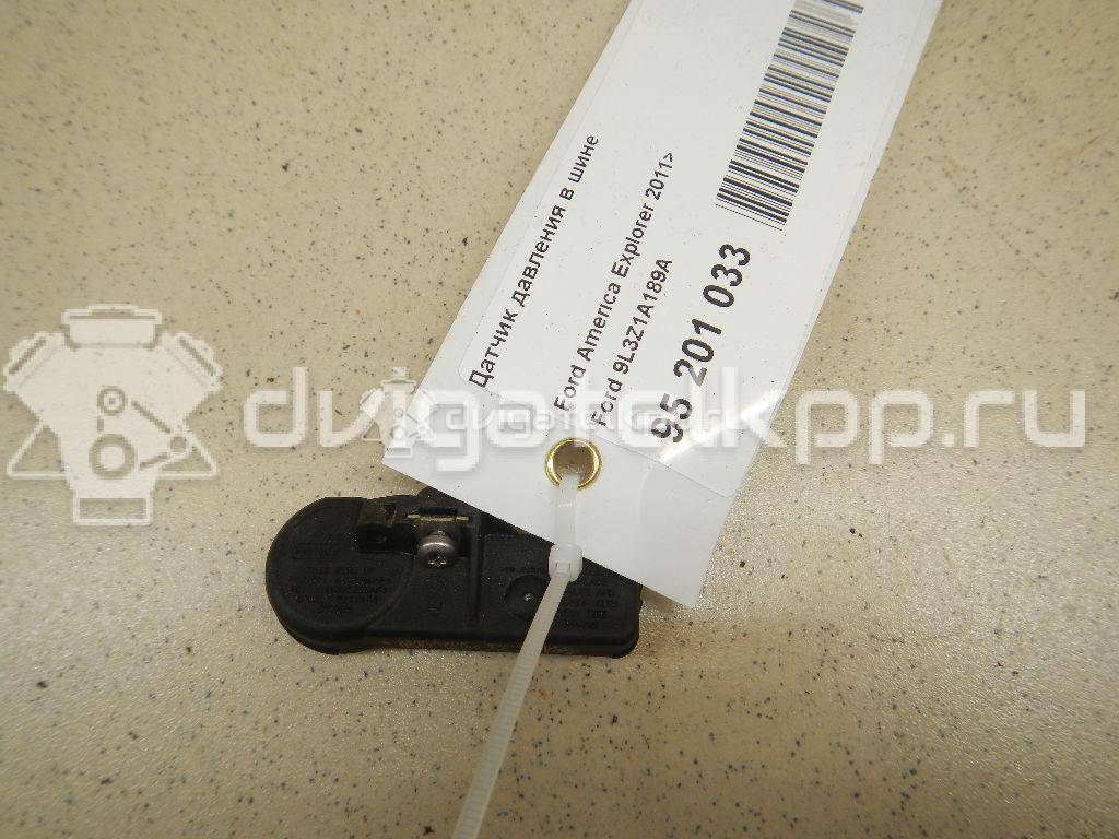Фото Датчик давления в шине  9L3Z1A189A для Ford Fiesta / Focus / Tourneo / C-Max / Ka {forloop.counter}}