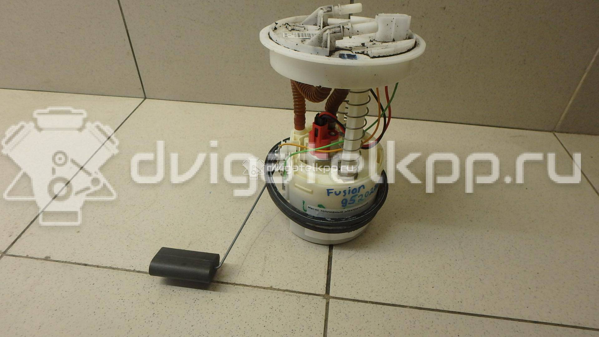 Фото Насос топливный электрический  1491778 для Ford Fiesta / Fusion Ju {forloop.counter}}