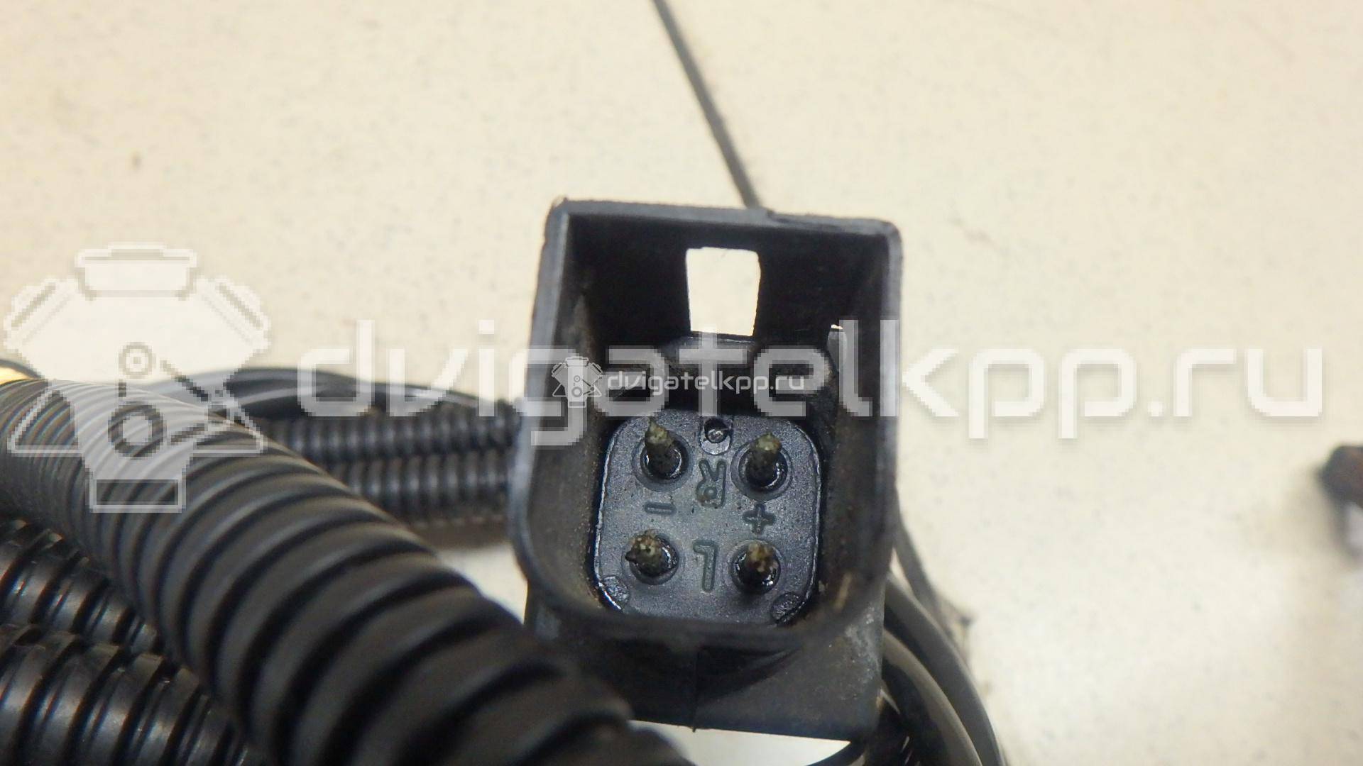 Фото Датчик ABS задний  1151023 для Ford Fiesta / Fusion Ju {forloop.counter}}
