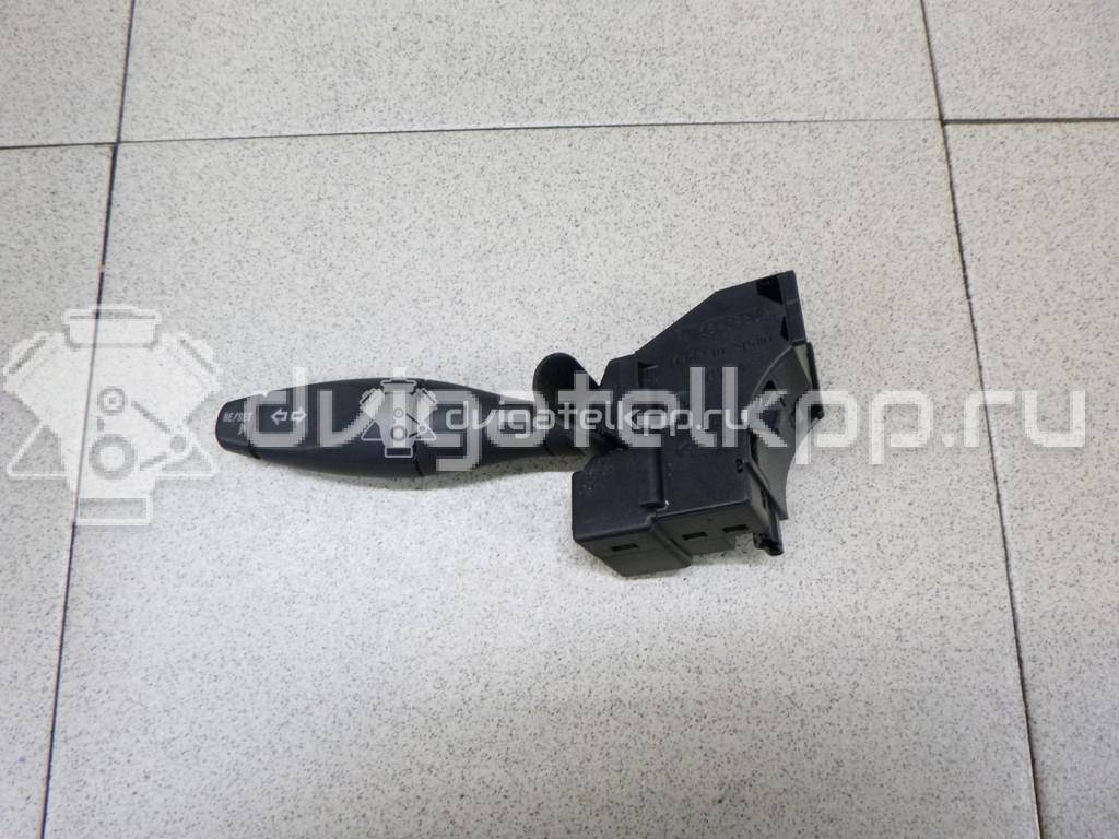 Фото Переключатель поворотов подрулевой  1379849 для Ford Fiesta {forloop.counter}}