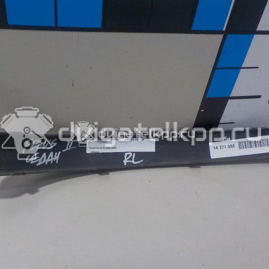 Фото Молдинг заднего бампера левый  1360434 для Ford Focus