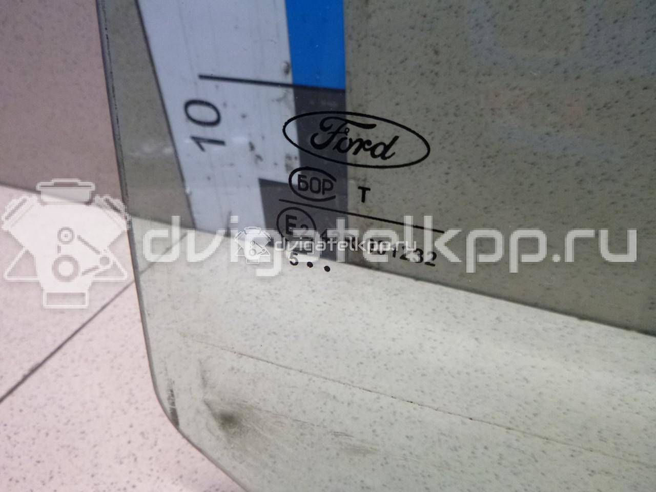 Фото Стекло двери задней левой  1317985 для Ford Focus {forloop.counter}}