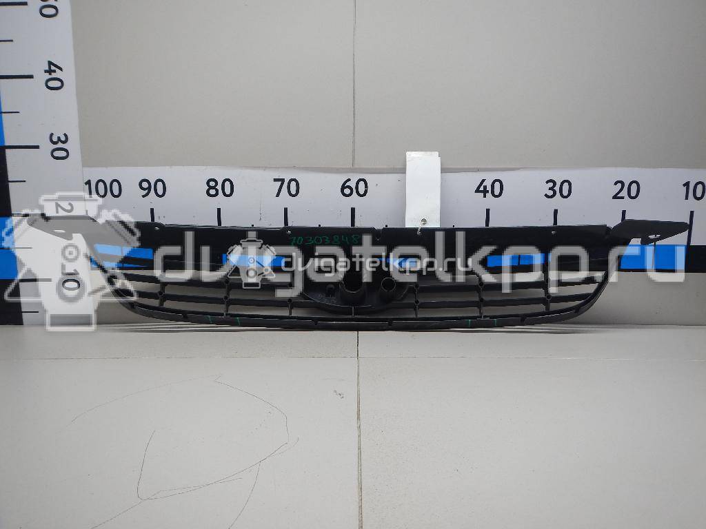 Фото Решетка радиатора  1676410 для Ford Focus {forloop.counter}}