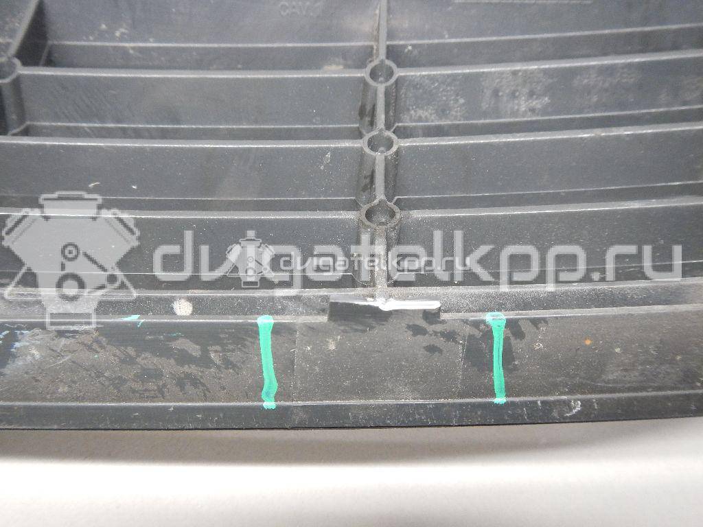 Фото Решетка радиатора  1676410 для Ford Focus {forloop.counter}}