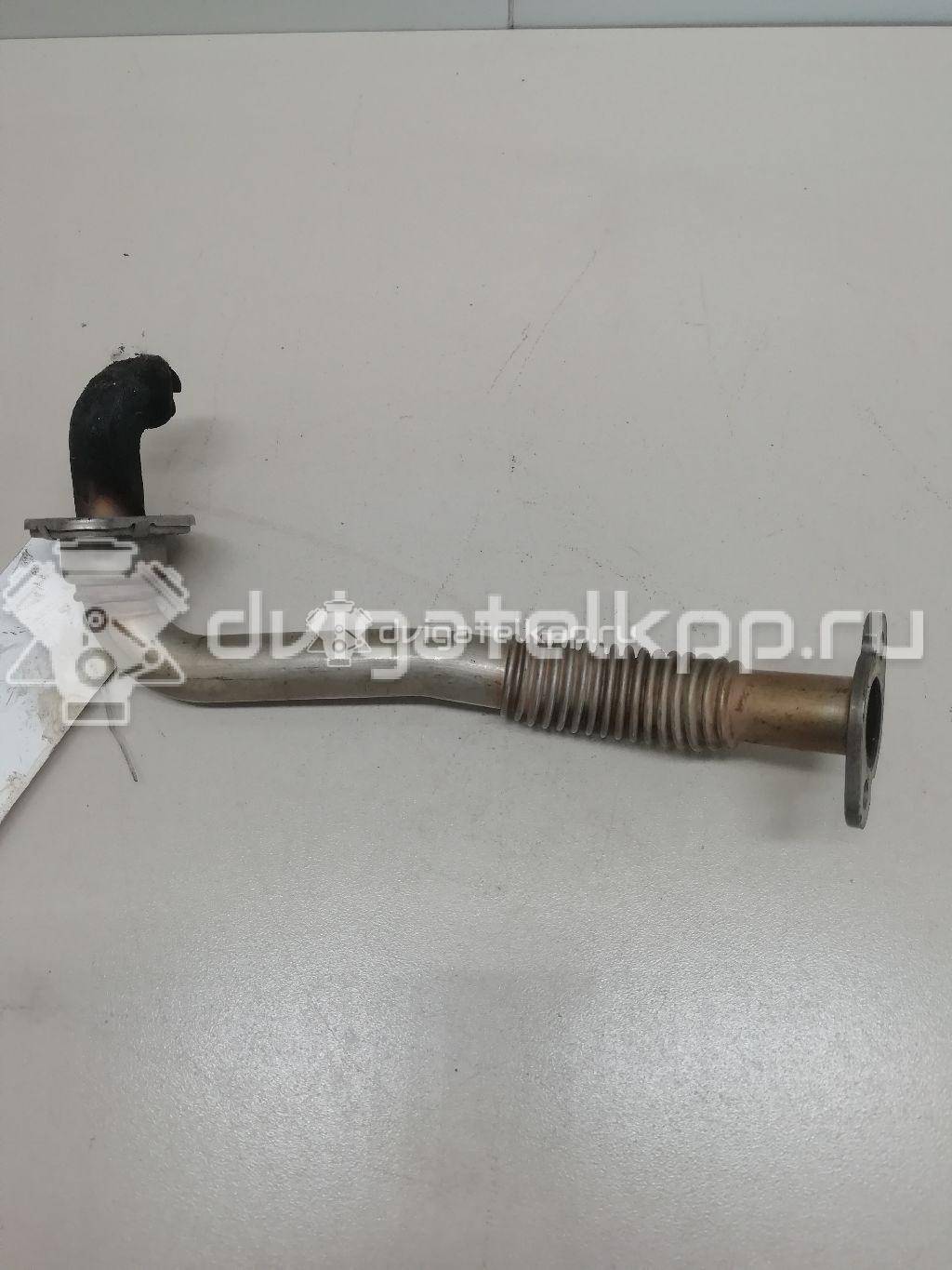 Фото Трубка картерных газов для двигателя BLF для Volkswagen Passat / Eos 1F7, 1F8 / Jetta / Golf 115 л.с 16V 1.6 л бензин 03C131521T {forloop.counter}}