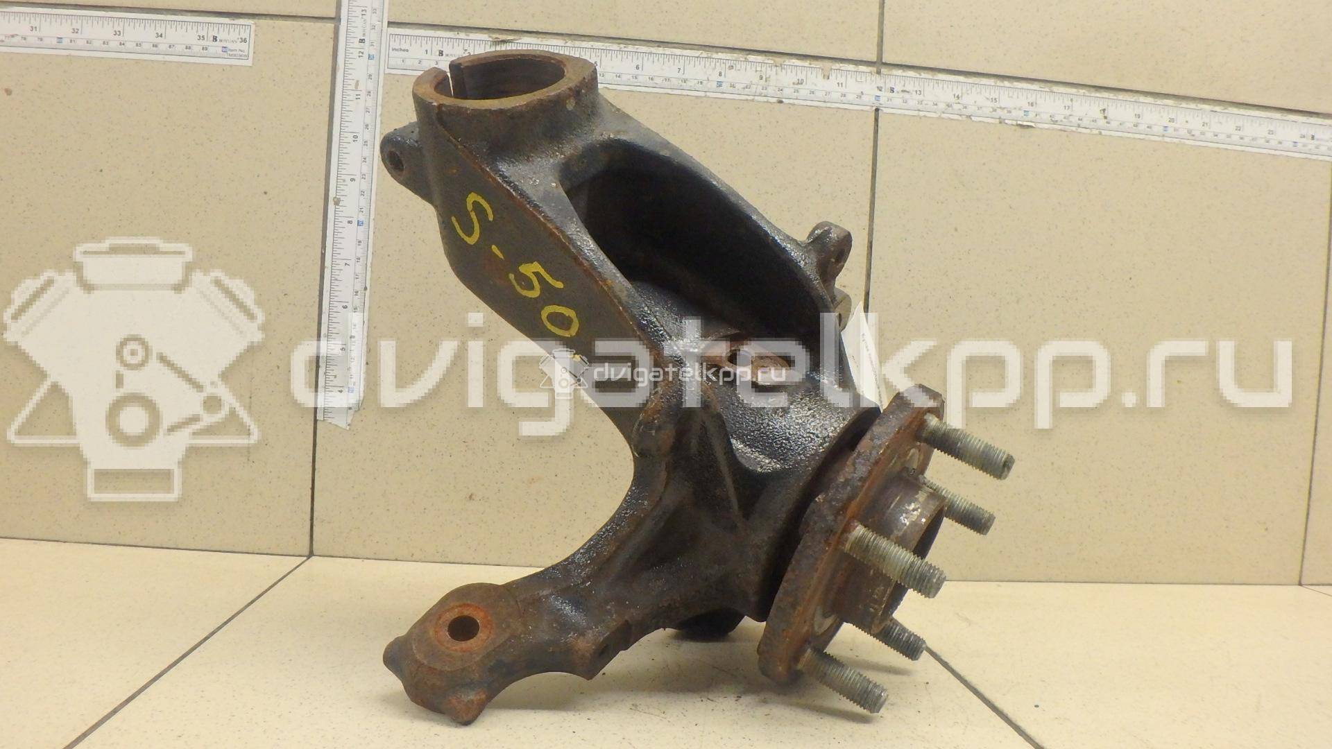 Фото Кулак поворотный передний правый  1702854 для Ford Focus {forloop.counter}}