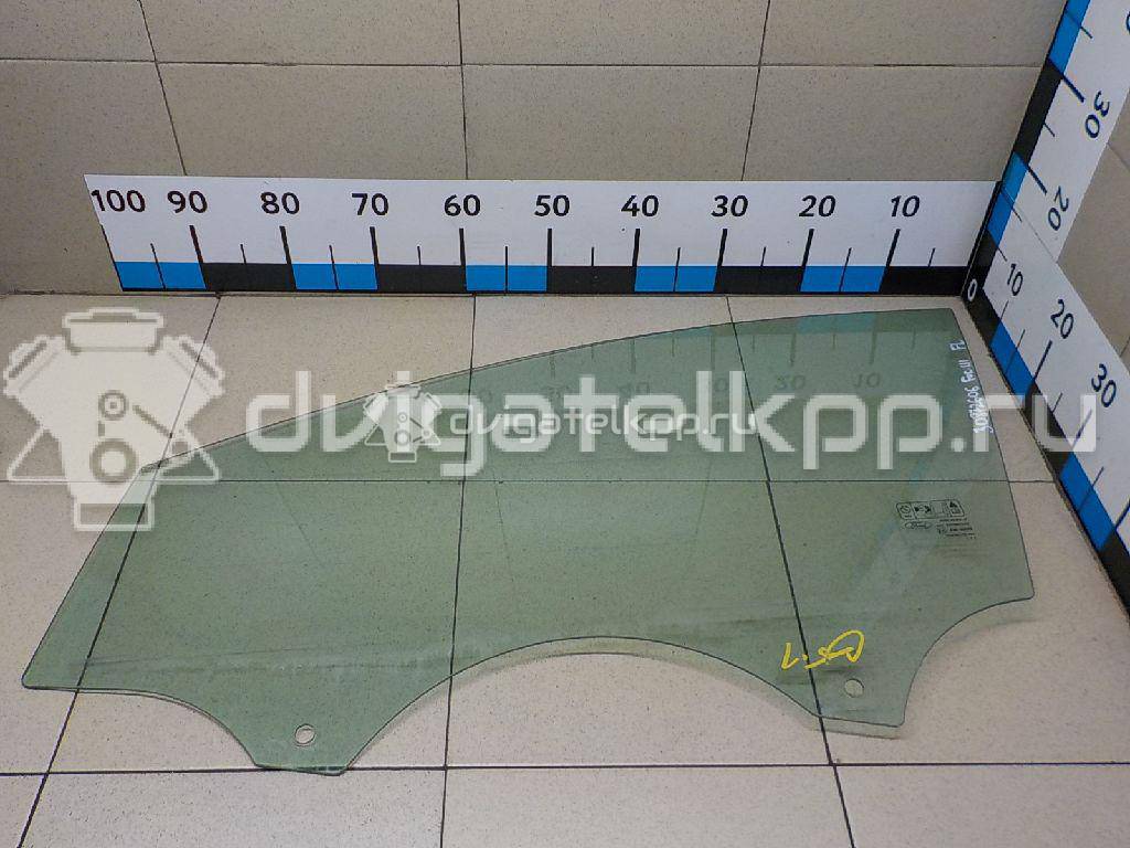 Фото Стекло двери передней левой  1742302 для Ford Focus {forloop.counter}}