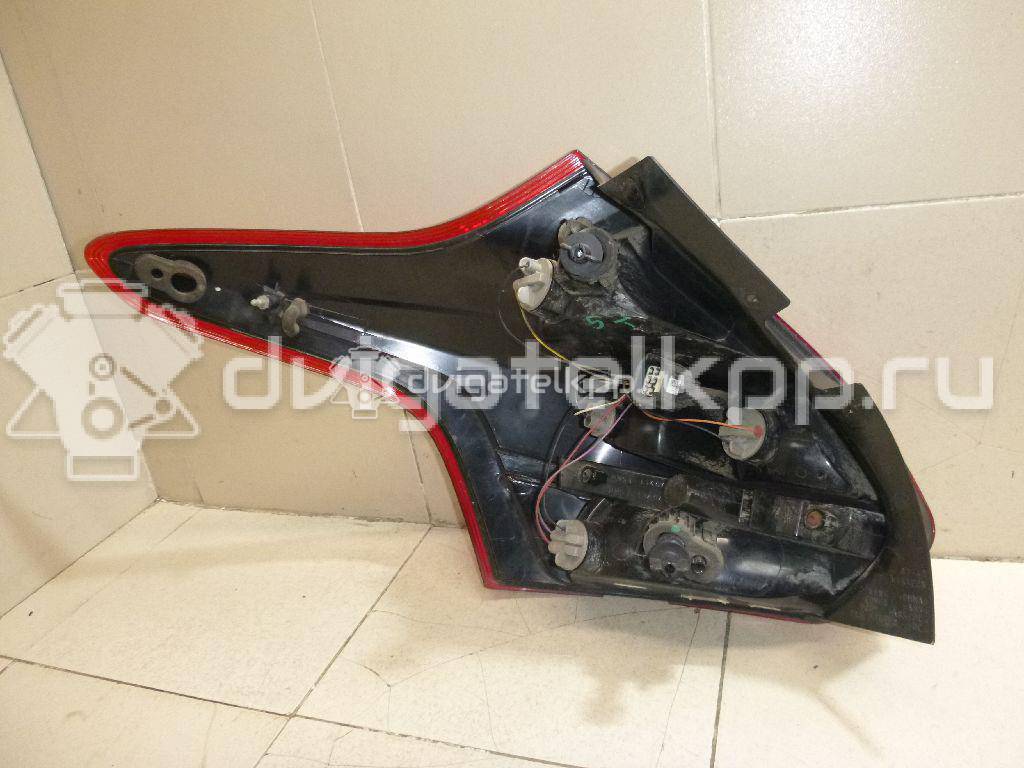 Фото Фонарь задний правый  1825318 для Ford Focus {forloop.counter}}