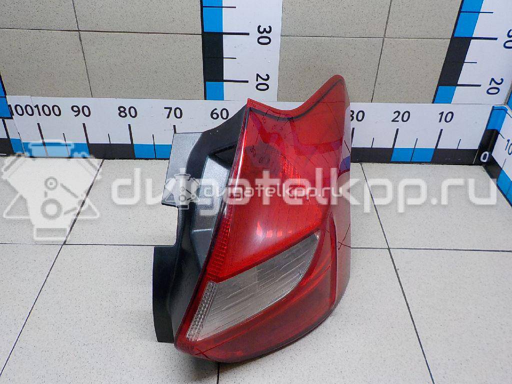 Фото Фонарь задний правый  1719704 для Ford Focus {forloop.counter}}