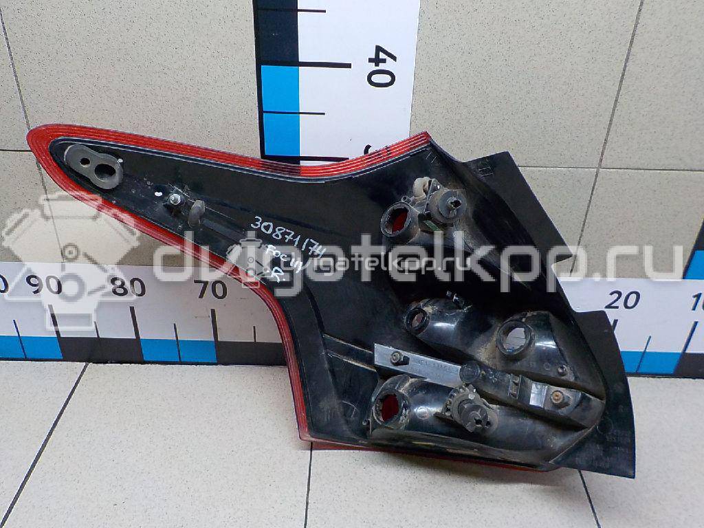 Фото Фонарь задний правый  1719704 для Ford Focus {forloop.counter}}