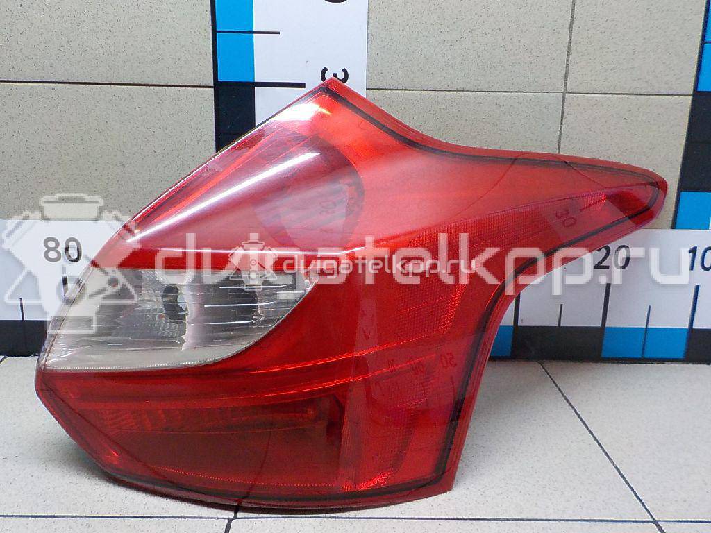 Фото Фонарь задний правый  1719704 для Ford Focus {forloop.counter}}