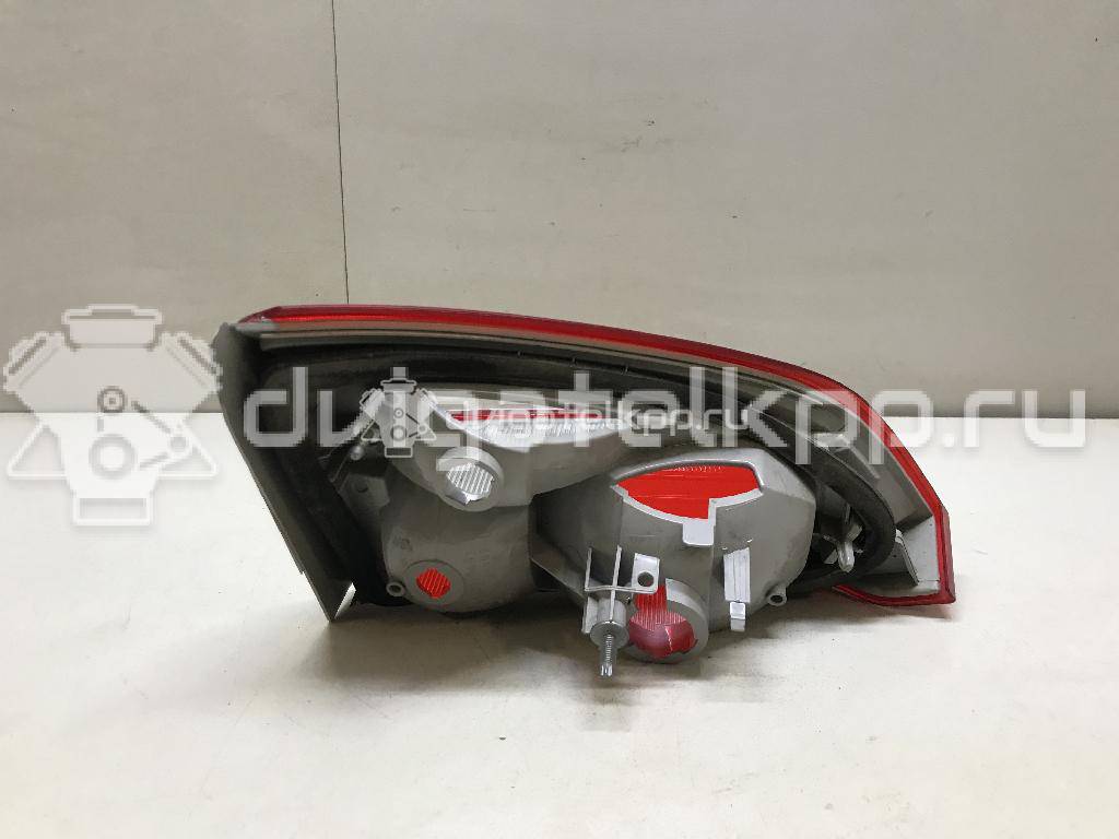 Фото Фонарь задний внутренний правый  1775986 для Ford Focus {forloop.counter}}