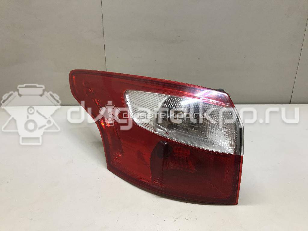 Фото Фонарь задний наружный левый  1785514 для Ford Focus {forloop.counter}}
