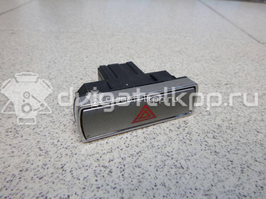 Фото Кнопка аварийной сигнализации  1553762 для Ford Galaxy / S-Max / Mondeo {forloop.counter}}