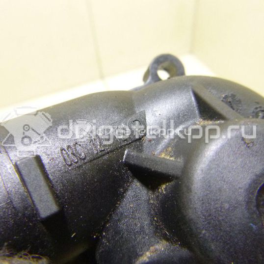 Фото Крышка термостата для двигателя CFNA для Volkswagen / Vw (Svw) 105 л.с 16V 1.6 л бензин 03C121121D