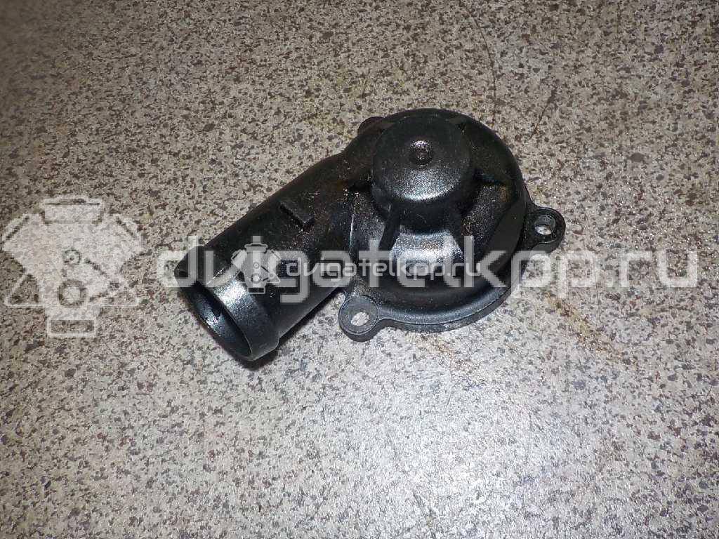 Фото Крышка термостата для двигателя CFNA для Volkswagen / Vw (Svw) 105 л.с 16V 1.6 л бензин 03C121121D {forloop.counter}}
