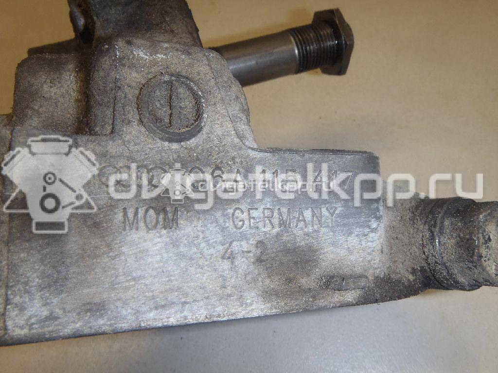 Фото Кронштейн масляного фильтра для двигателя AWM для Volkswagen / Audi 170 л.с 20V 1.8 л бензин 06A115417 {forloop.counter}}