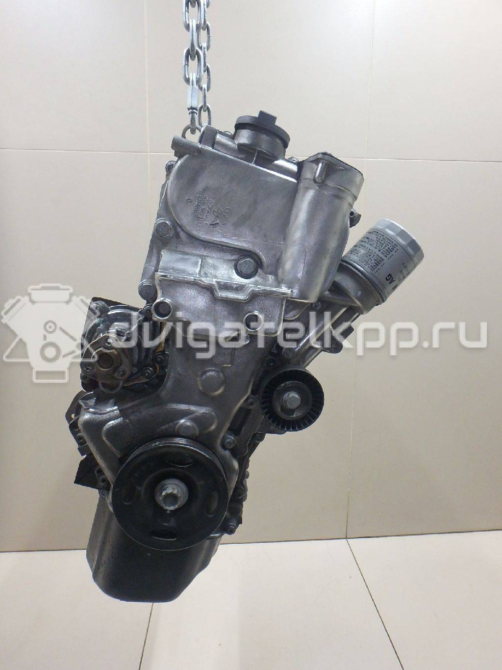 Фото Контрактный (б/у) двигатель CLRA для Volkswagen Jetta 105 л.с 16V 1.6 л бензин 03C100040J {forloop.counter}}