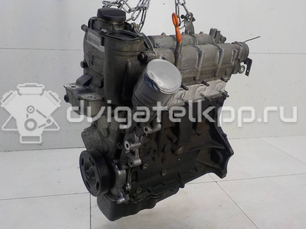 Фото Контрактный (б/у) двигатель CLRA для Volkswagen Jetta 105 л.с 16V 1.6 л бензин 03C100040J {forloop.counter}}