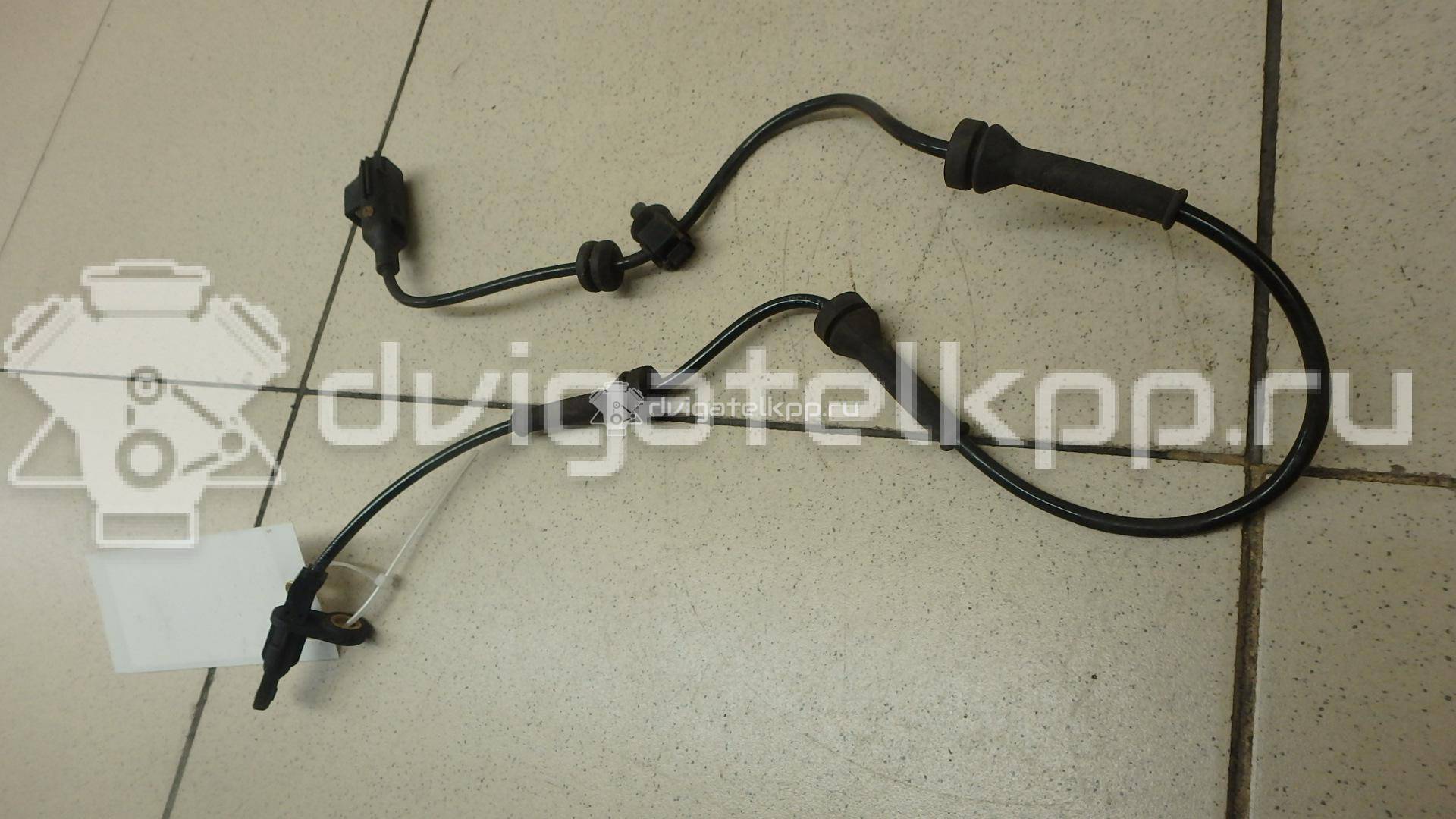 Фото Датчик ABS задний  LR001057 для Land Rover Freelander {forloop.counter}}