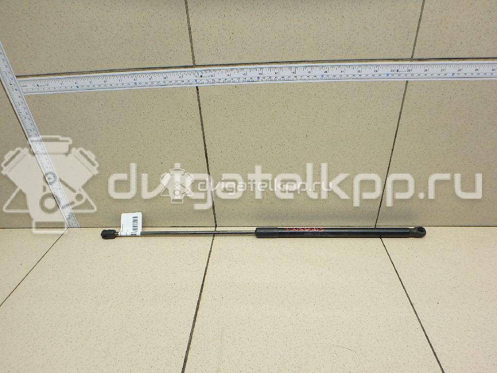 Фото Амортизатор двери багажника  LR025379 для Land Rover Range Rover {forloop.counter}}