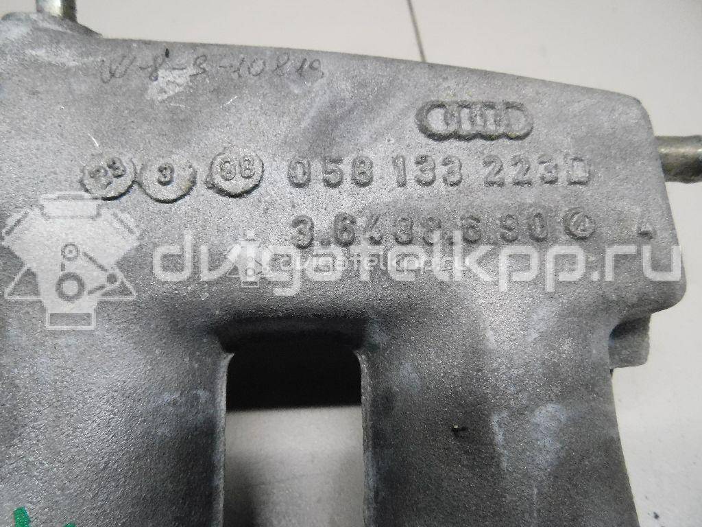 Фото Коллектор впускной для двигателя AEB для Volkswagen / Audi 150-152 л.с 20V 1.8 л бензин 06B133201F {forloop.counter}}